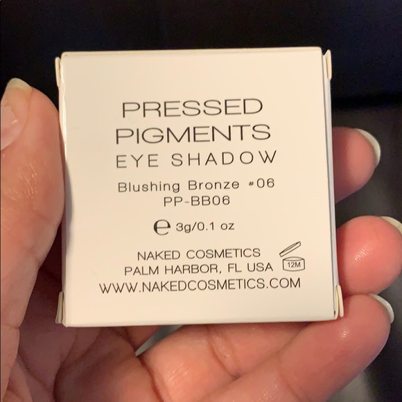 Dark Bronze Travel Sized Eye Shadow - Picture 2 of 4